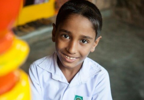 Møt Kasun (8). Hun bor i en SOS-familie i Anuradhapura på Sri Lanka.