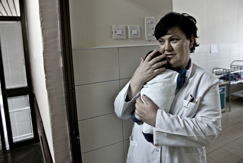 Avdelingen for forlatte barn på sykehuset i Pristina. Foto: Bjørn-Owe Holmberg