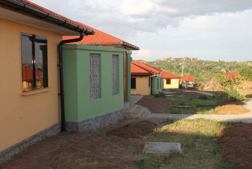 Familiehus i barnebyen i Mwanza. Foto: Eva Marie Danielsen