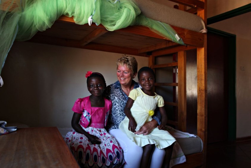 SOS-barnebyers nye generalsekretær Bente Lier besøkte barnebyer i Malawi høsten 2016. Foto: Bjørn-Owe Holmberg 