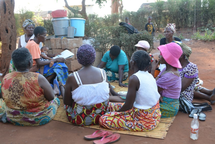 Spare- og lånegruppen i Livingstone, Zambia. Foto: SOS-barnebyer