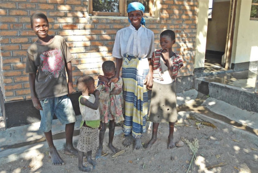 Flere familier klarer nå å skaffe sin egen mat. Foto: SOS-arkiv   