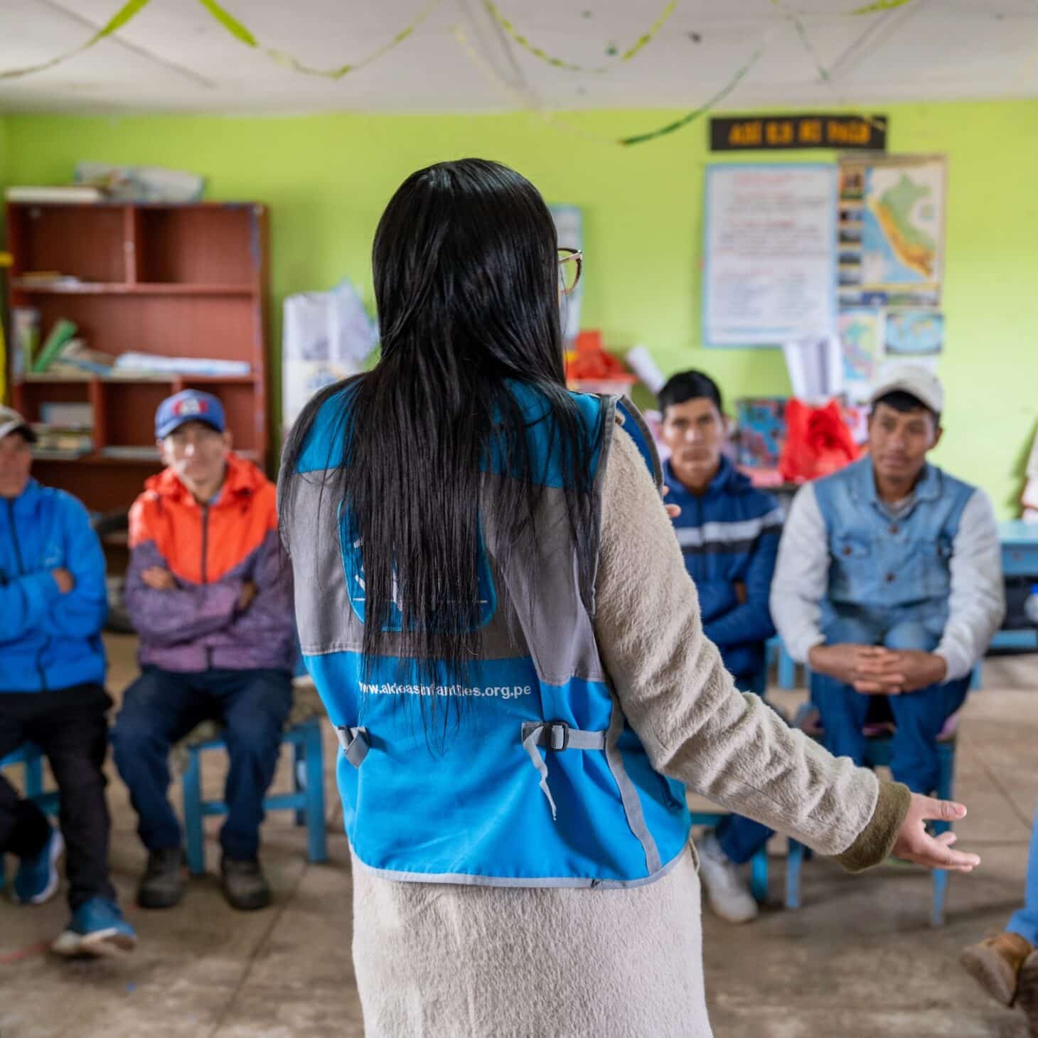 Fedre deltar i Aktivt farskap i Peru for å styrke relasjonen til barna sine.