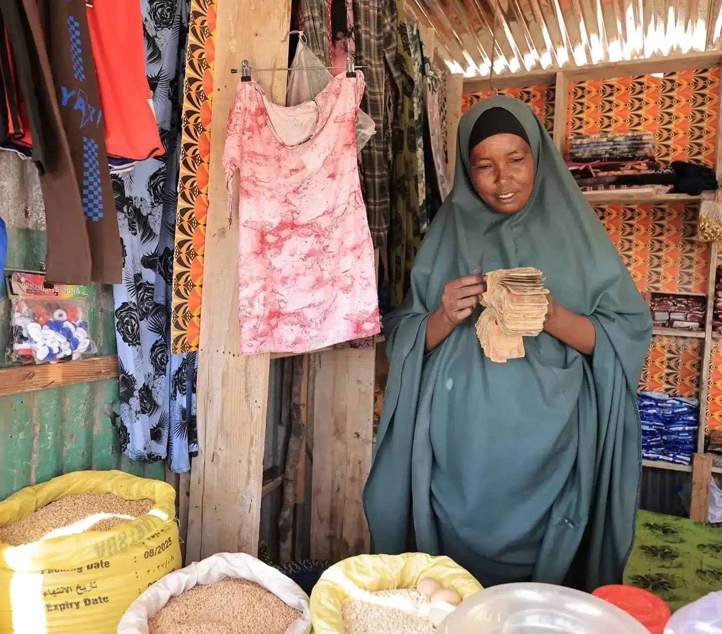 Somalia: Kvinne driver butikk og skaper egen inntekt
