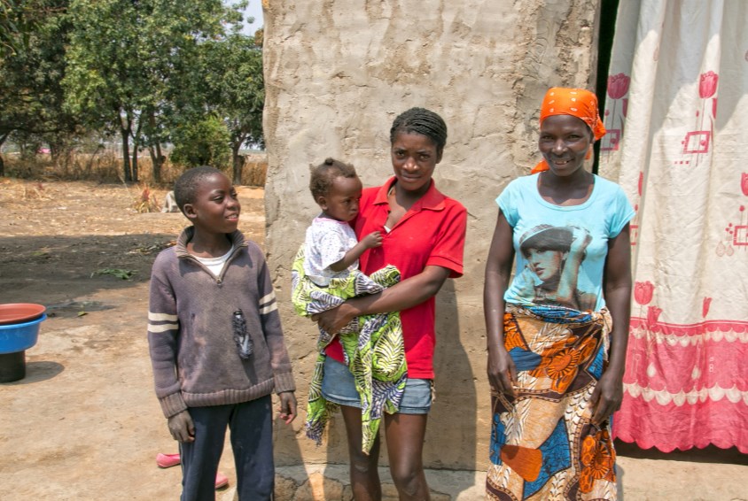 Over 500 familier får støtte fra lokalsamfunnsprogrammet tilknyttet Fagforbundets SOS-barneby i Huambo. Foto: Ingunn Eriksen