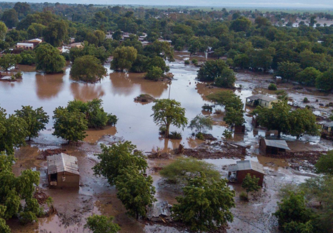 Store områder i de flomrammete områdene i Malawi er oversvømt. Foto: SOS-barnebyer 
