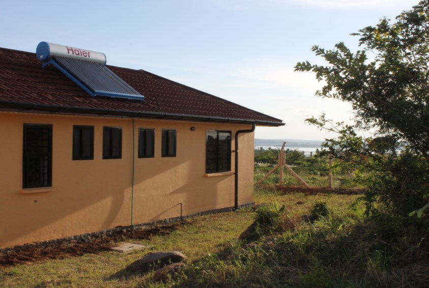 Each family house has solar panels that allow them to heat water. This house also has a view of Lake Victoria. Photo: Eva Marie Danielsen
