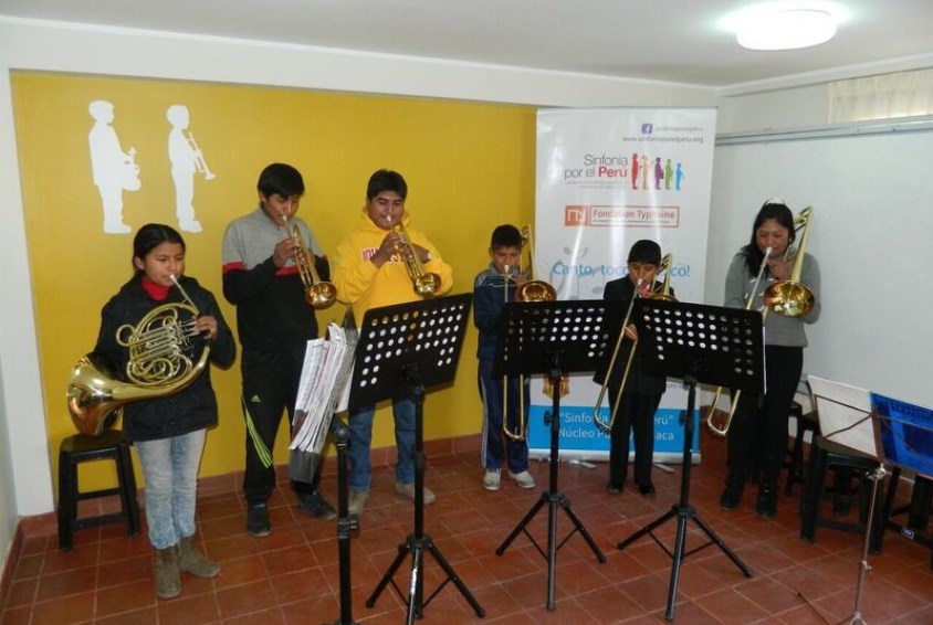 Symfoni i barnebyen i Juliaca, Peru.