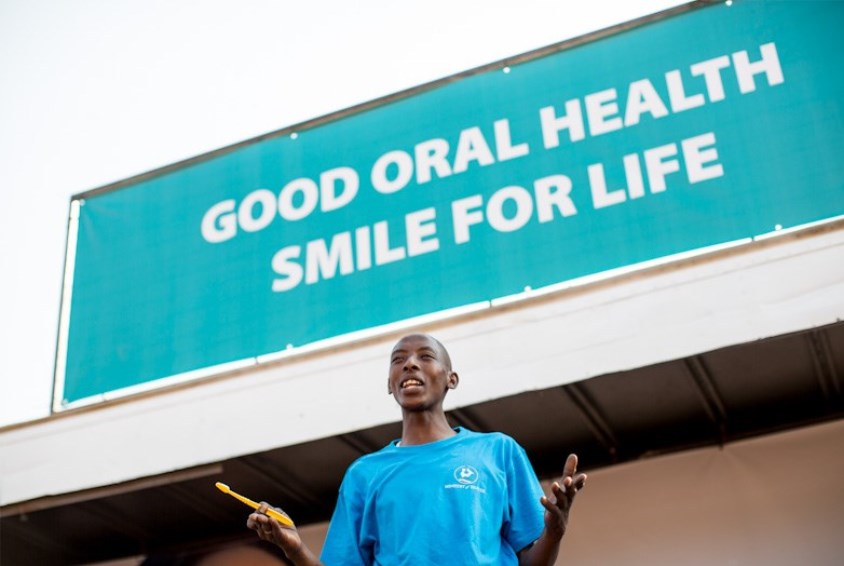 I samarbeid med SOS-barnebyer har Mars Norge gitt tusenvis av barn i Ghana og Botswana opplæring i å ta vare på tennene. Foto: Karin Schermbrucker.