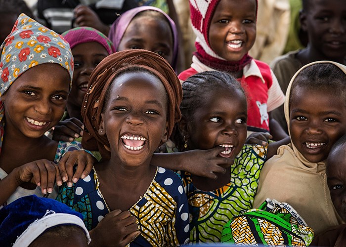 10 December 2016 - MainÈ Soroa, Diffa region, Niger.
Young girls laugh during an activity organized at the SOS Children's villages Interntional friendly spaces.