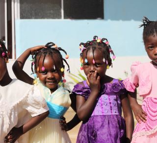 Barn fra familieprogrammet i Lubango, Angola. Foto: SOS-barnebyer