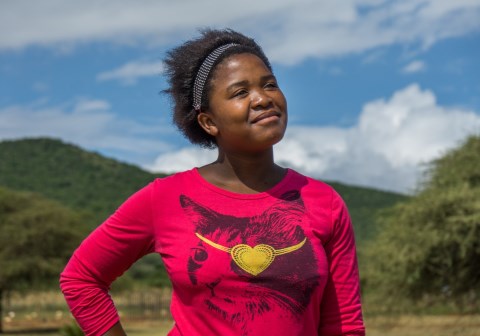 Lungile bor i en barneby i Swaziland. Hun ser lyst på fremtiden og har klare planer. Foto: William Jobling